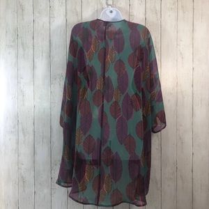 LuLaRoe Lindsay sheer kimono